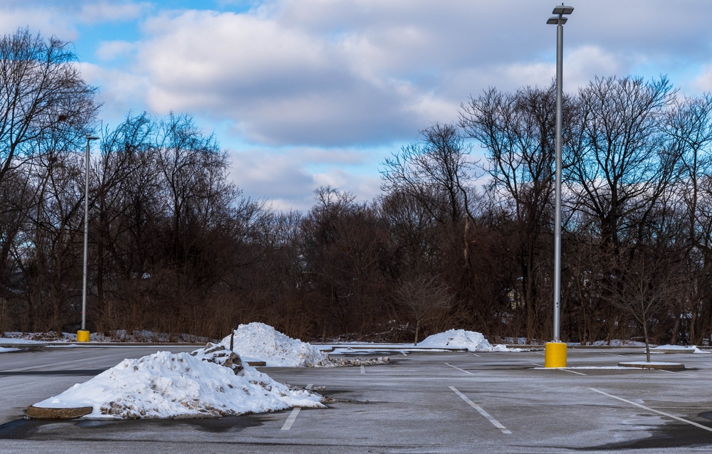 The Role of Walkway and Parking Lot Clearing in Snow Management