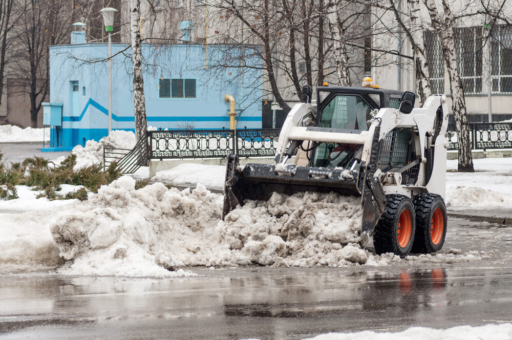 Maintaining Loading Docks and High-Traffic Drives During Heavy Snow